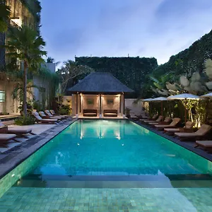 https://ubud-village-hotel.ubudhotelsnow.com