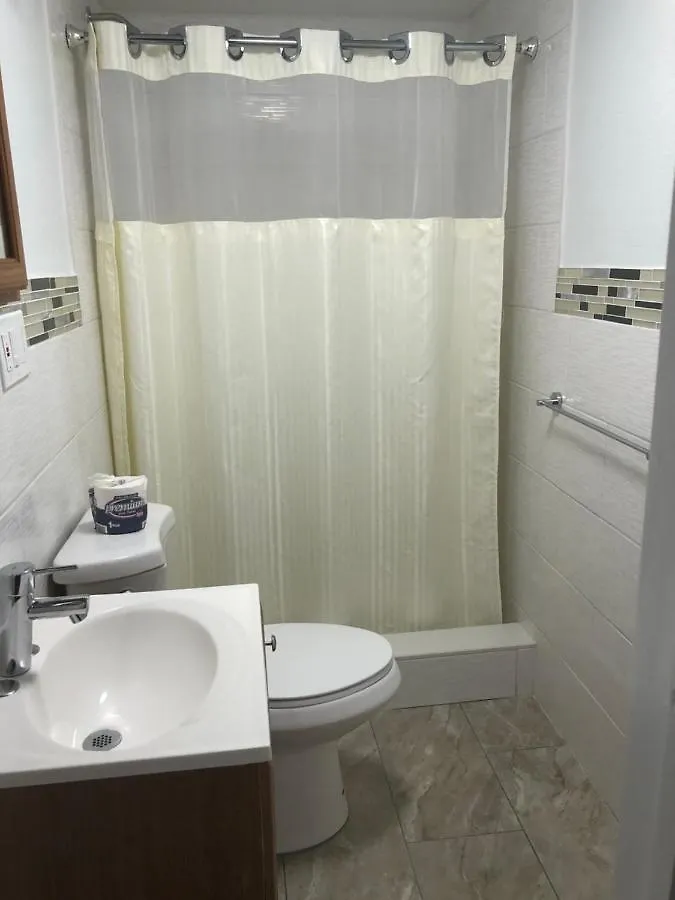 Seashell Motel And International Hostel Key West