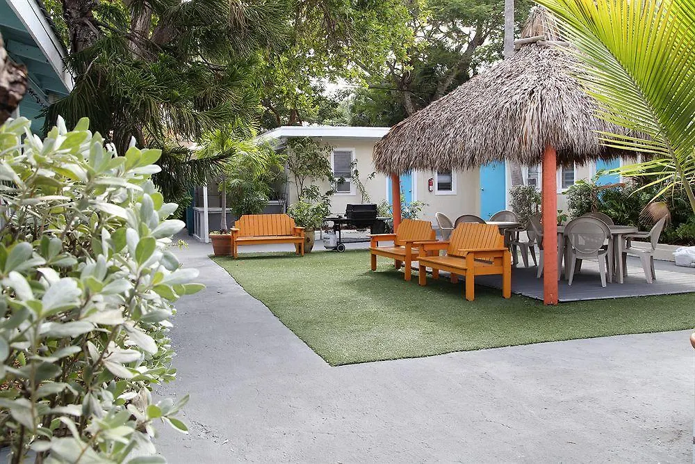 Seashell Motel And International Hostel Key West