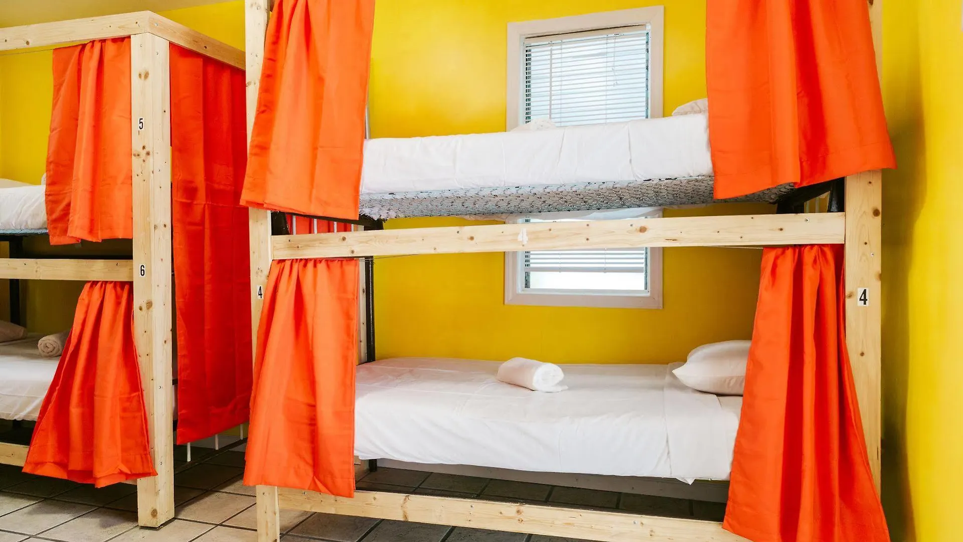 Seashell Motel And International Hostel Key West