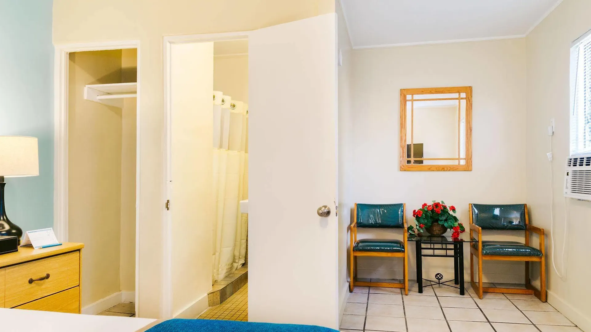 Seashell Motel And International Hostel Key West